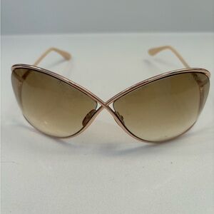 Pristine Tom Ford designer sun glasses.